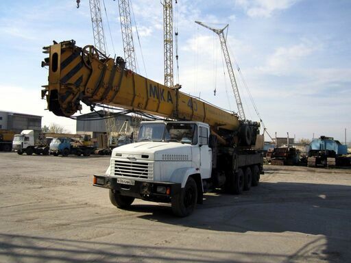 фото услуги автокрана быстро